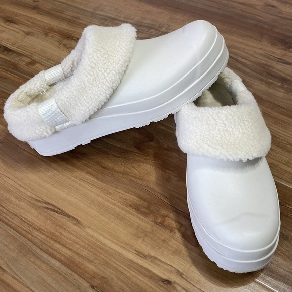 Hunter "Play Sherpa Insulated Clog" Women's (White Willow) Rubber Shoe's Size‎ 9 - Picture 1 of 7